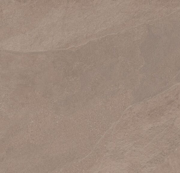 ARDESIA WALNUT bruine steenlook tegel 80x80cm met matte textuur – porseleinen tegel van Tegelplus voor warme Belgische interieurs