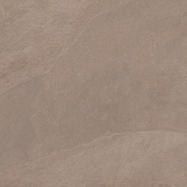 ARDESIA WALNUT bruine steenlook tegel 80x80cm met matte textuur – porseleinen tegel van Tegelplus voor warme Belgische interieurs
