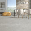 MONTANA GRIGIO grijze natuursteenlook tegel 60x60cm met granula matte afwerking – porseleinen tegel van Tegelplus voor Belgische interieurs