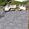 EARTHSTONE GREY grijze steenlook tegels – 80x80cm mat, 60x60x2cm en 80x80x2cm antislip – porseleinen tegels van Tegelplus voor binnen en buiten in België