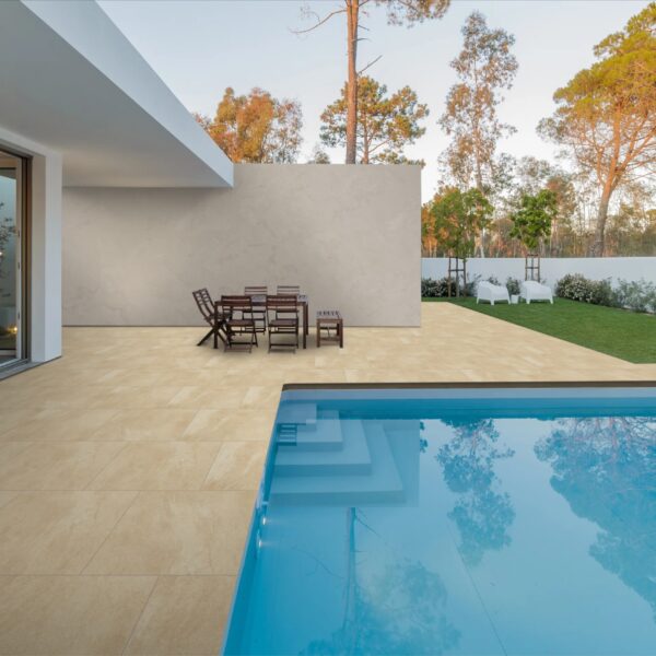EARTHSTONE BEIGE 60x60x2cm porseleinen tegels met natuursteenlook en antislip oppervlak – ideaal voor buitengebruik in België via Tegelplus