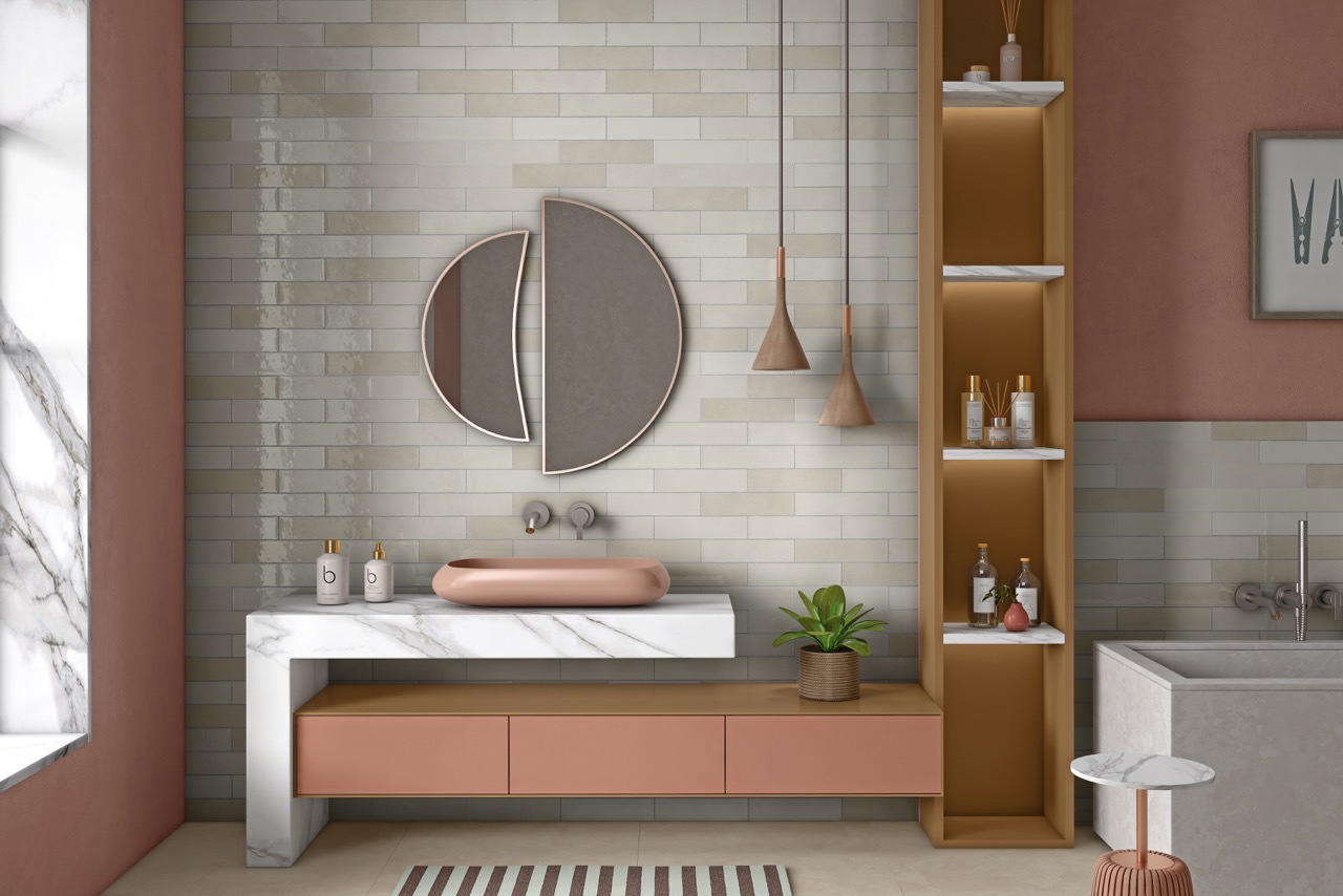 Beige metro tegel 7.5x30cm met glanzende afwerking, FES DE BLANC collectie van Tegelplus – keramische wandtegel voor keuken en badkamer in België
