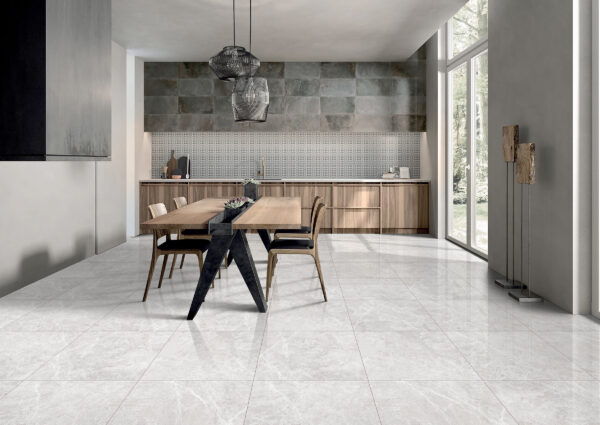 Keramische tegel LIZARD SILVER 80x80cm met hoogglans afwerking in zilvergrijze natuursteenlook met elegante glans tiles