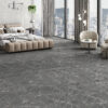 MARBELLA GREY marmerlook porseleinen tegel 60x120 cm met carving afwerking – luxe grijze keramische tegel voor Belgische interieurs – Tegelplus