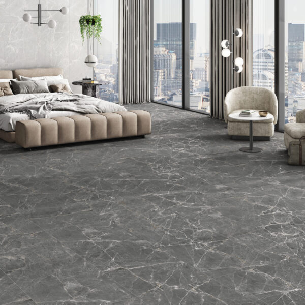 MARBELLA GREY marmerlook porseleinen tegel 60x120 cm met carving afwerking – luxe grijze keramische tegel voor Belgische interieurs – Tegelplus