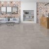 Grijze cementlook tegel in matte structuur – Marina Smoke 60x60cm & 80x80cm porseleinen tegel bij Tegelplus België