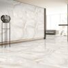 ONICE BIANCO witte marmerlook tegel 60x120cm met glanzende afwerking – porseleinen tegel van Tegelplus voor elegante Belgische interieurs