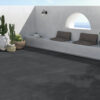 SIERRA ANTRACITE zwarte cementlook tegel 60x60cm met granula matte afwerking – porseleinen tegel van Tegelplus voor industriële Belgische interieurs